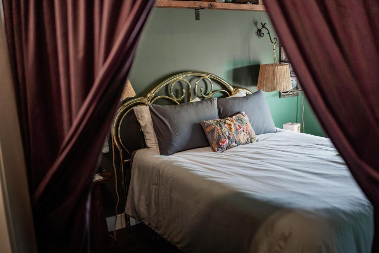 The Atrium - A Boutique Hotel - Suite 17 Perryville Dış mekan fotoğraf